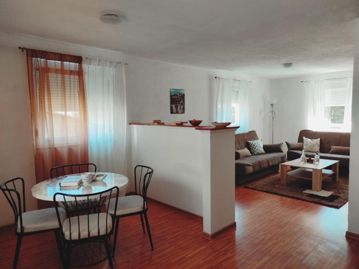 Apartman "Like At Home" Яйце Екстериор снимка